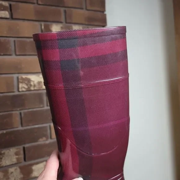 Burberry London authentic unlined tartan rainboot worn once purchased 2008 - Picture 14 of 16